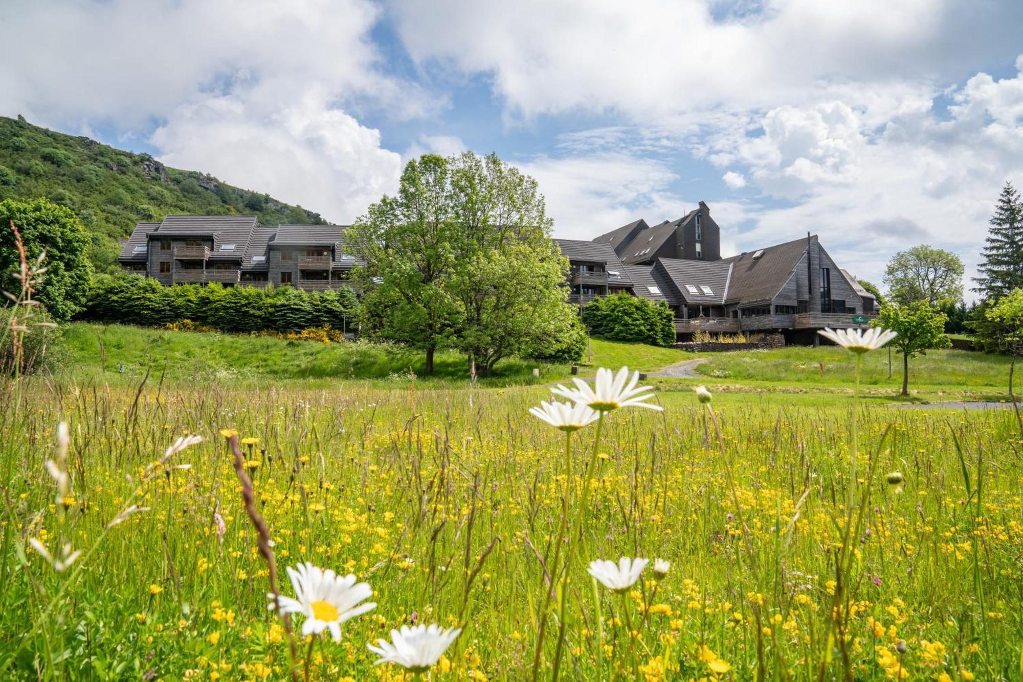 Sancy Resort Chambon-sur-Lac Exterior photo